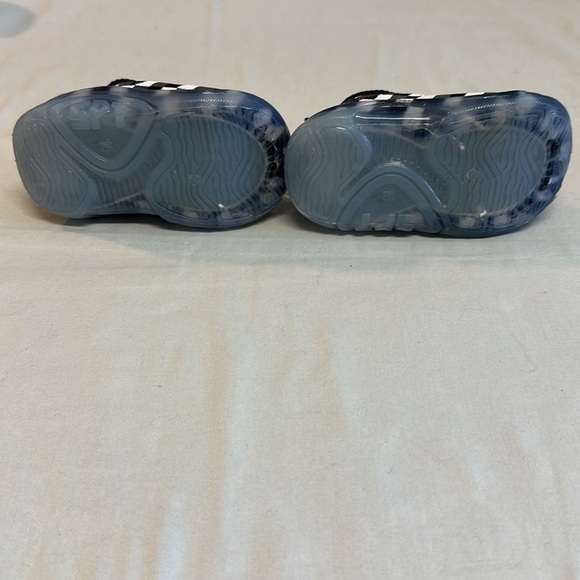 Sportix- NWOT - Kids Checkered Slip-On Shoes - Picture 4 of 5